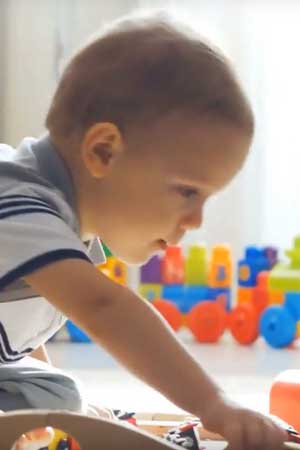 Изображение на дете на възраст между 1 и 3 години